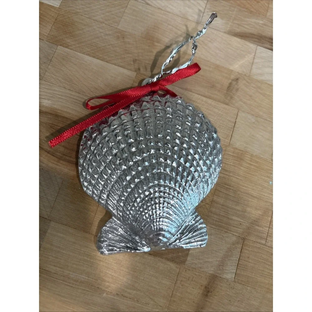 Mariposa Christmas Ornament Shell Mexico Coastal Nautical MINT